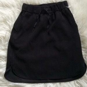 Lululemon skirt size 4